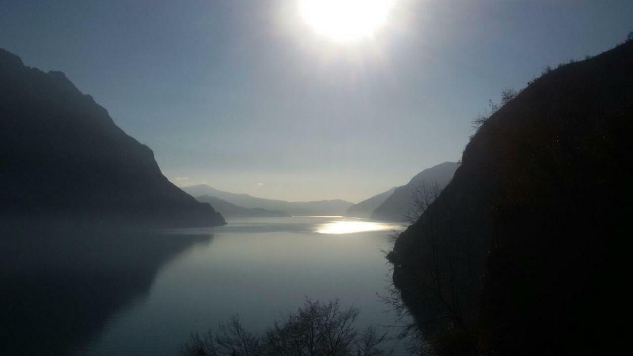 Rocca Sul Lago Кастро Екстер'єр фото